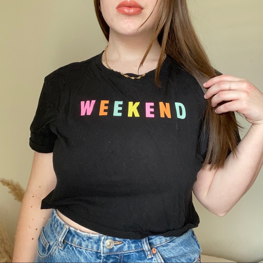 Cropped Weekend Tee - Picture 3 of 4